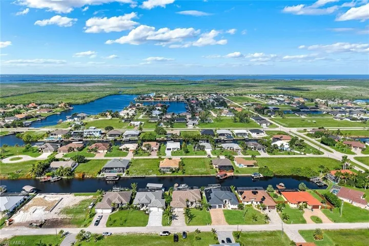 1030 Nw 38th Pl, Cape Coral, Florida 33993