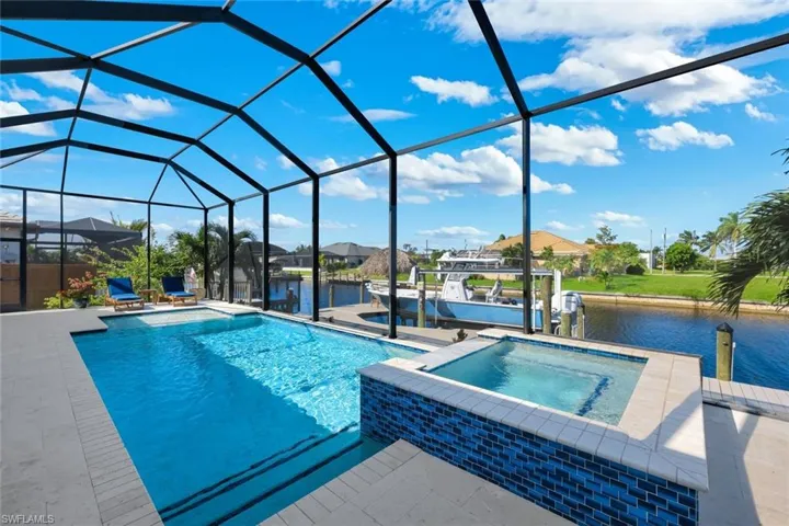 1030 Nw 38th Pl, Cape Coral, Florida 33993
