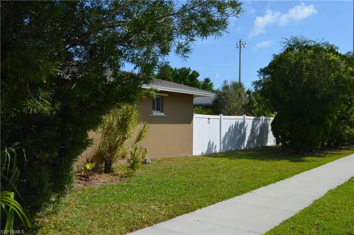 1 NE 22nd AVE, CAPE CORAL FL 33909