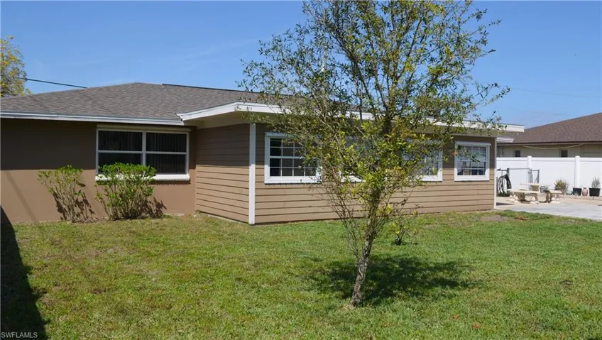 1 NE 22nd AVE, CAPE CORAL FL 33909