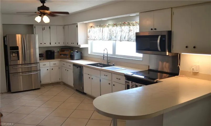 1 NE 22nd AVE, CAPE CORAL FL 33909