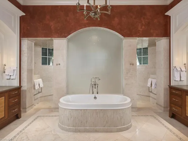 2129 Canna Ct, Naples, Florida 34105