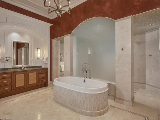 2129 Canna Ct, Naples, Florida 34105
