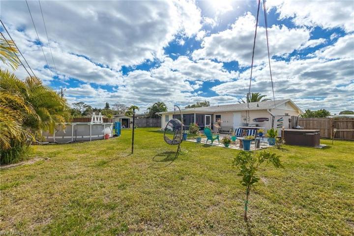 403  Penn W RD, Lehigh Acres, FL 33936
