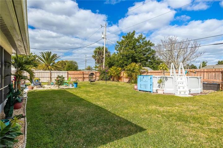 403  Penn W RD, Lehigh Acres, FL 33936