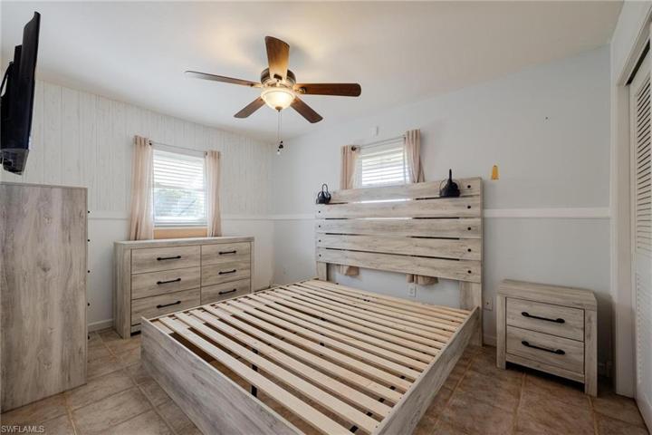 403  Penn W RD, Lehigh Acres, FL 33936