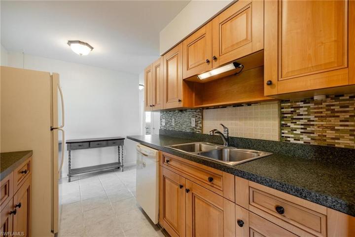 403  Penn W RD, Lehigh Acres, FL 33936