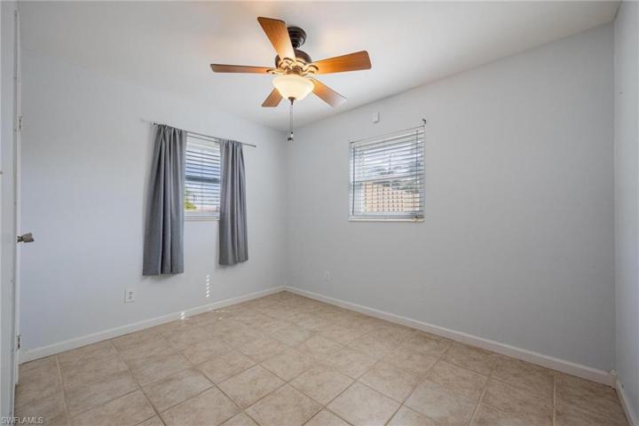 403  Penn W RD, Lehigh Acres, FL 33936