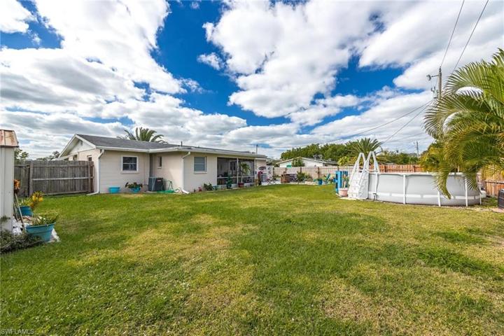403  Penn W RD, Lehigh Acres, FL 33936