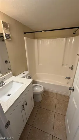 2680 Park Windsor Dr 503, Fort Myers, Florida 33901