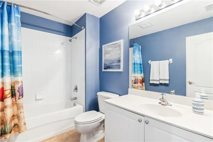 Guest bathroom.