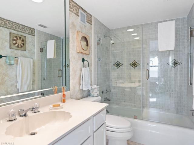 One of two bathrooms available for guests - of a total of 3 full baths!