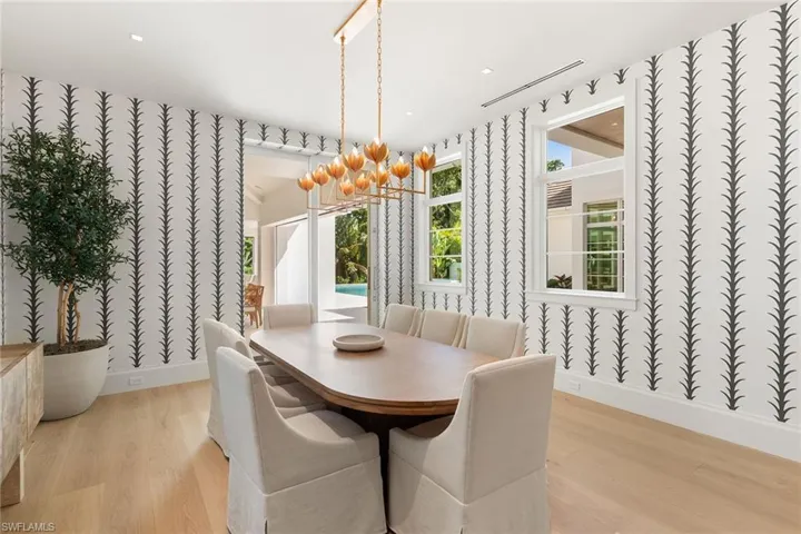 3277 Gordon Dr, Naples, Florida 34102