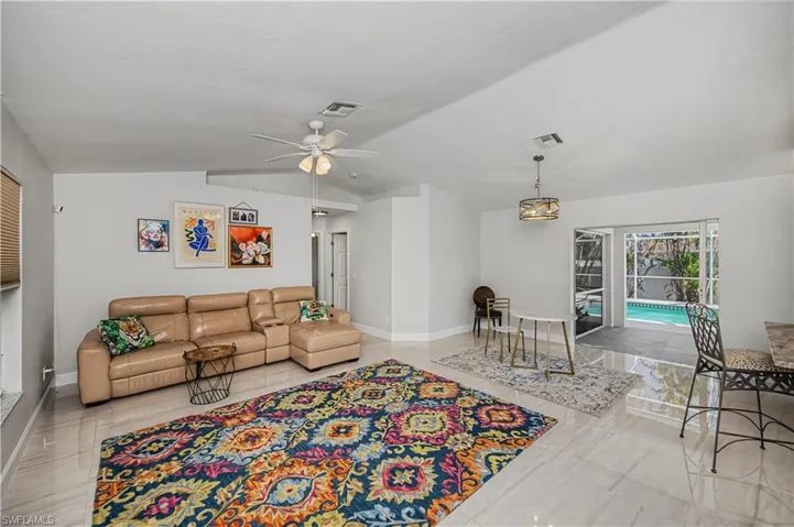Open and Spacious Great Room