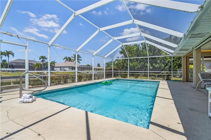 508 Se 9th Pl, Cape Coral, Florida 33990