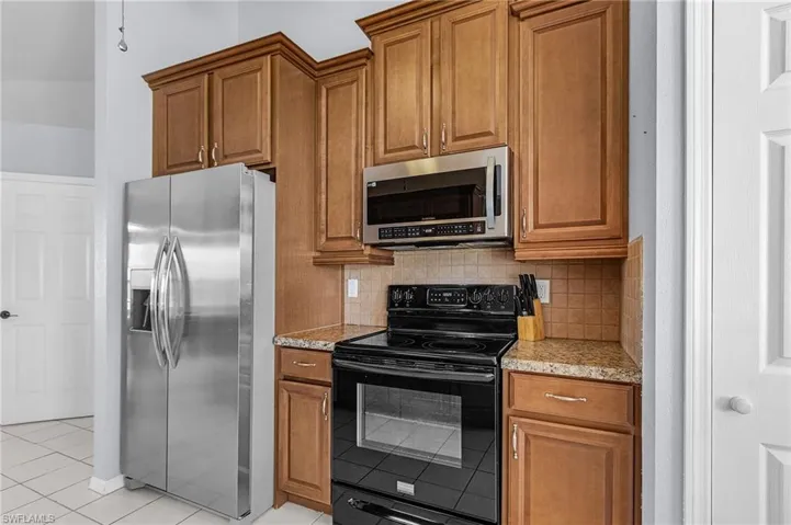 508 Se 9th Pl, Cape Coral, Florida 33990