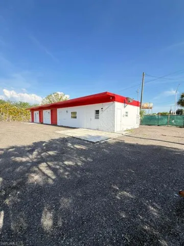 27  Cardinal  DR, North Fort Myers, FL 33917