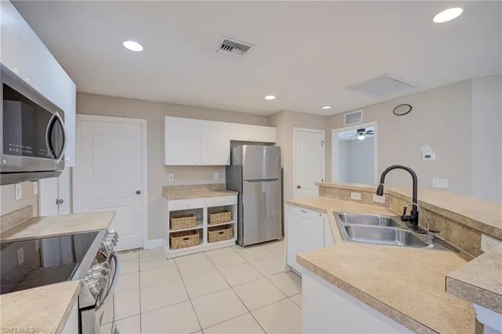 2900 8th St Sw, Lehigh Acres, Florida 33976