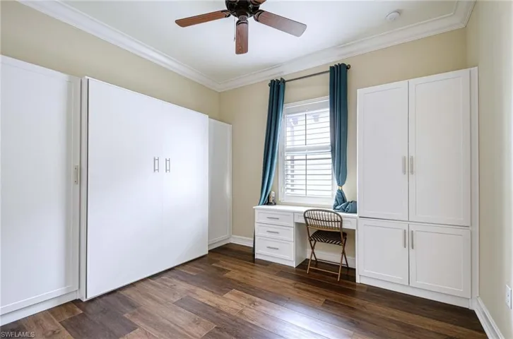 Queen size Murphy bed and built-in desk