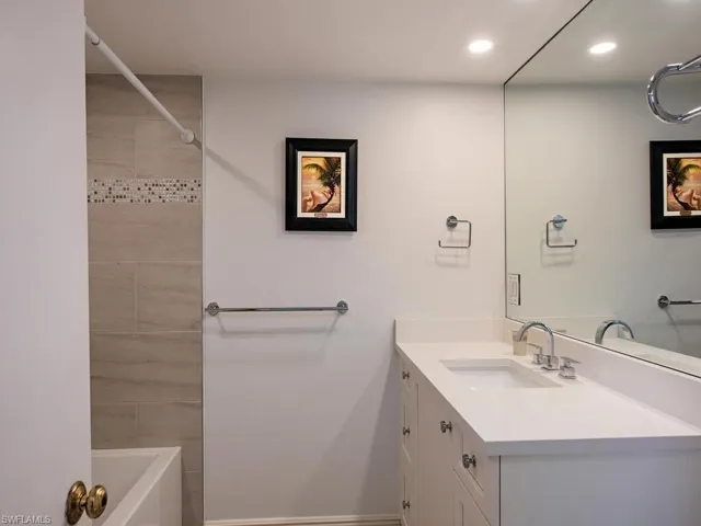 4041  Gulf Shore N BLVD, Naples, FL 34103
