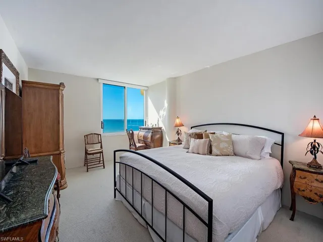 4041  Gulf Shore N BLVD, Naples, FL 34103