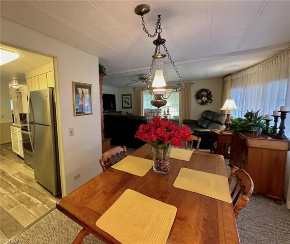 Dining area for hosting your holiday dinners!