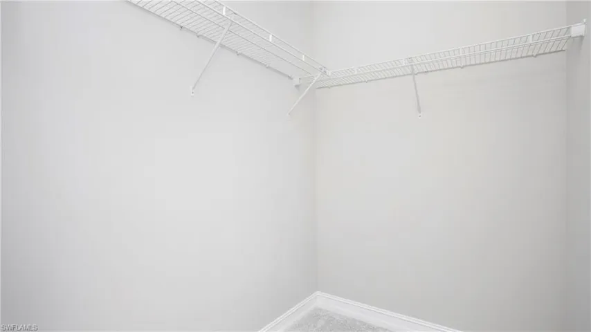 16440  Aberdeen  WAY, Naples, FL 34110