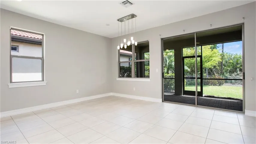 16440  Aberdeen  WAY, Naples, FL 34110