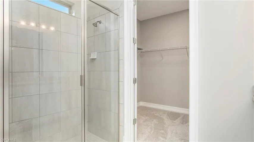 16440  Aberdeen  WAY, Naples, FL 34110