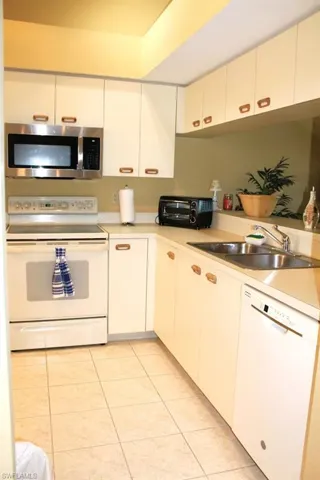 12191 Kelly Sands Way 1524, Fort Myers, Florida 33908