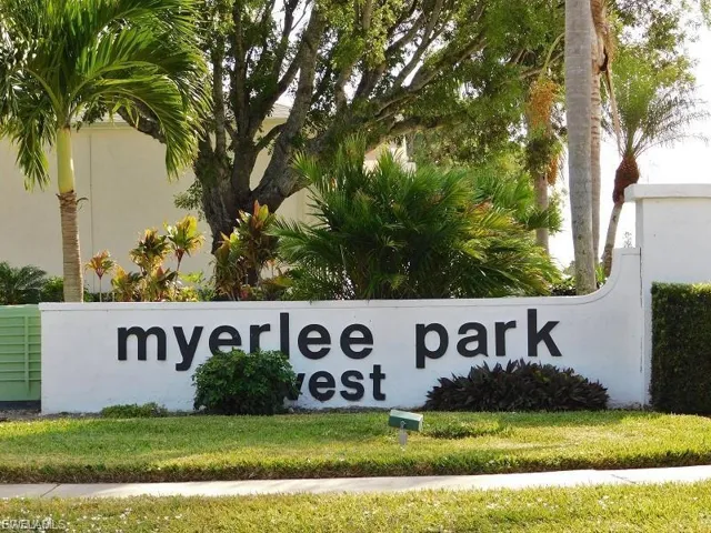 1449  Saddle Woode W DR, Fort Myers, FL 33919