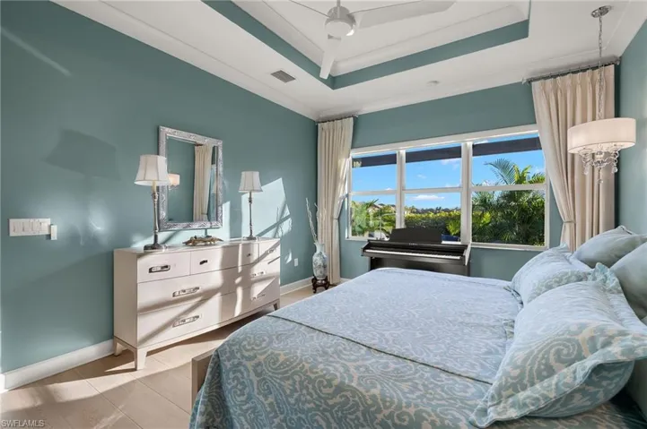 Imagine waking up to the gorgeous lake view every morning; serenity now!