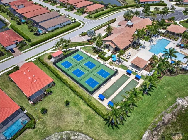 1590  Oceania S DR, Naples, FL 34113