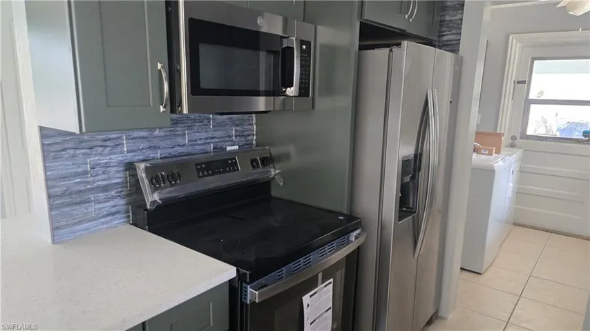 18448 Iris Rd, Fort Myers, Florida 33967
