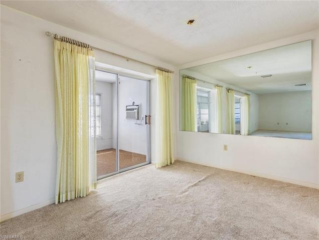 1522  Tredegar  DR, Fort Myers, FL 33919