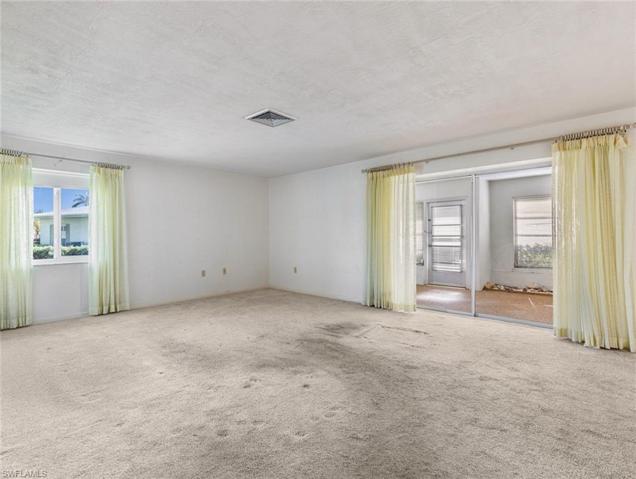 1522  Tredegar  DR, Fort Myers, FL 33919