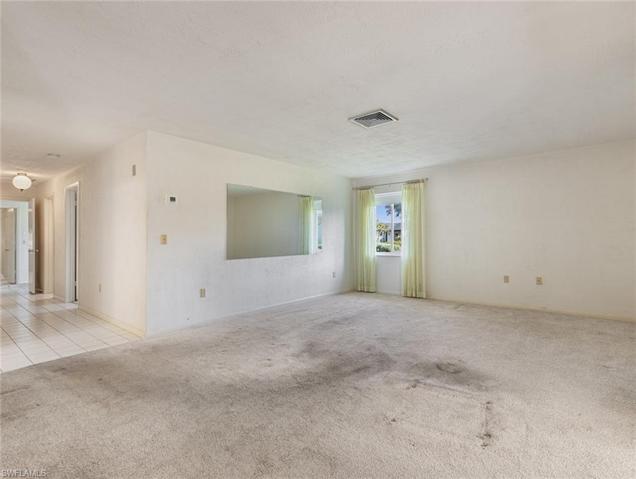 1522  Tredegar  DR, Fort Myers, FL 33919