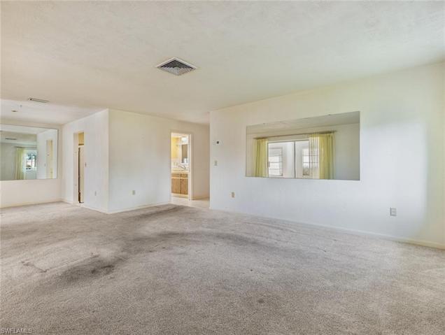 1522  Tredegar  DR, Fort Myers, FL 33919