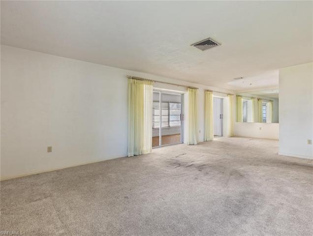 1522  Tredegar  DR, Fort Myers, FL 33919