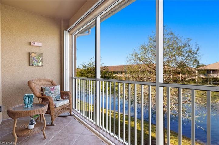 1076  Winding Pines  CIR, Cape Coral, FL 33909