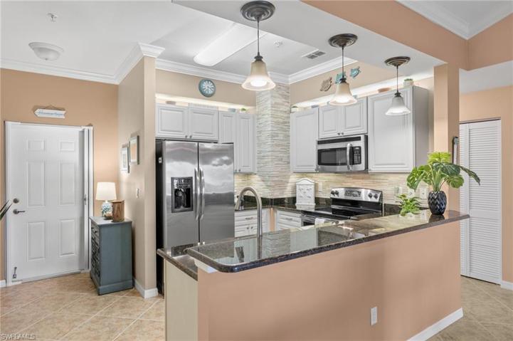 1076  Winding Pines  CIR, Cape Coral, FL 33909