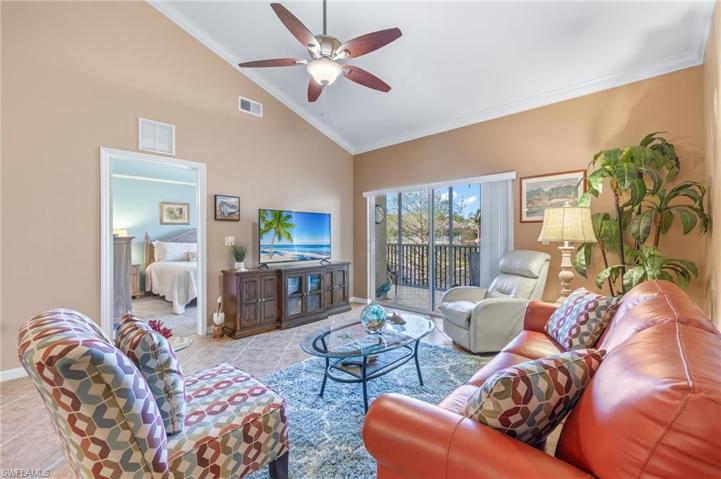 1076  Winding Pines  CIR, Cape Coral, FL 33909