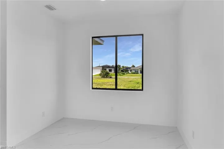4202 Nw 33rd St, Cape Coral, Florida 33993