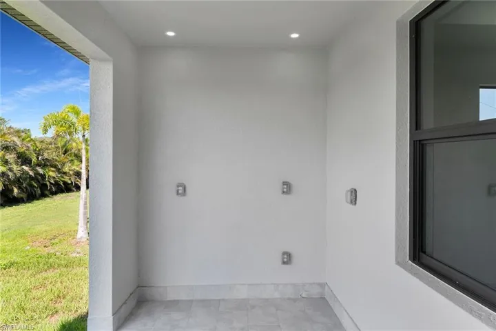 4202 Nw 33rd St, Cape Coral, Florida 33993