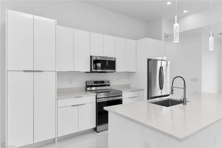 4202 Nw 33rd St, Cape Coral, Florida 33993