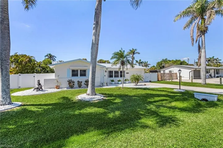 16780  Carmen  AVE, Fort Myers, FL 33956