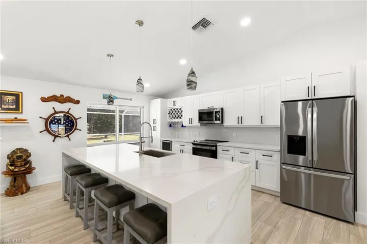 752  Saint Andrews  BLVD, Naples, FL 34113