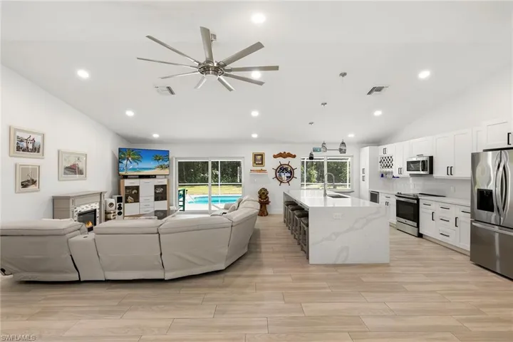 752  Saint Andrews  BLVD, Naples, FL 34113