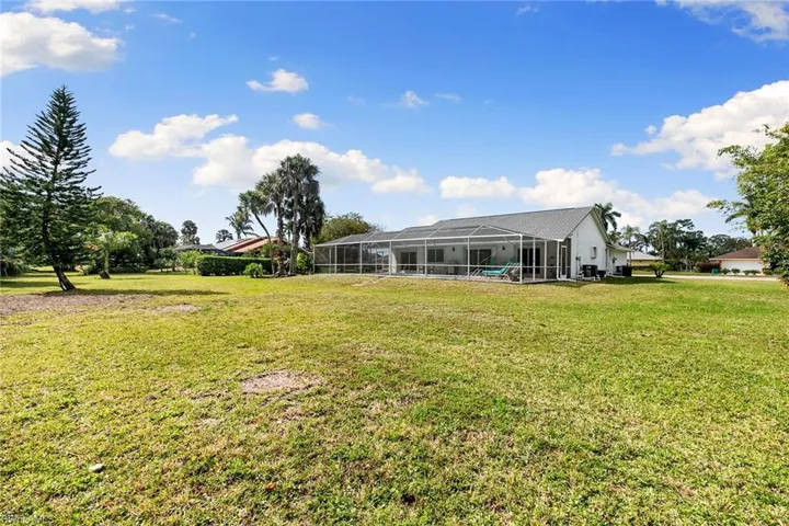 752  Saint Andrews  BLVD, Naples, FL 34113