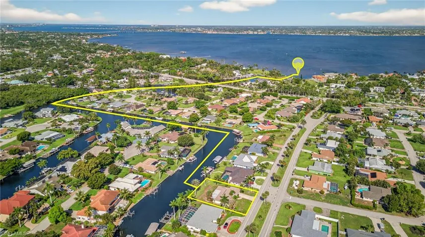 1376  Whiskey Creek  DR, Fort Myers, FL 33919